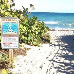 Meet your Posher, Mercedes